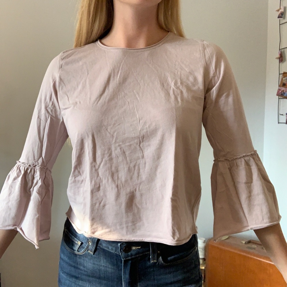 Flared sleeve lavender top